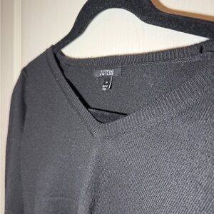 Apt. 9 Women's Black V-Neck Sweater